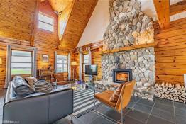Picture of Stunning Estate for Rent – Just 10 Minutes from Waterloo