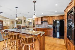 Picture of Georgian Bluffs - Executive Home