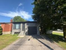 Executive Style 1-Bedroom Apartment with Private Yard in Listowel