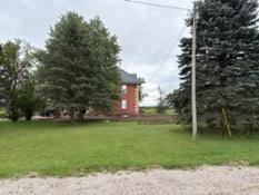 4 Bedroom Farmhouse with Barn outside of Dundalk