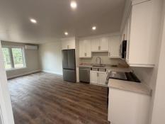 Listowel – Completely Renovated 2 Bedroom Unit in 5-Plex
