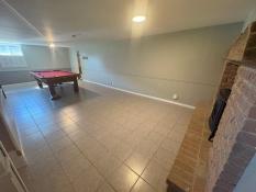 Picture of Spacious Brick Bungalow with Pool & Barns
