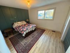 Picture of Listowel - 4-Bedroom Side Split Home on Quiet Dead-End Street