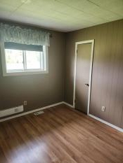 Picture of Quaint Main Floor 3 Bedroom Country Apartment