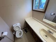 Picture of Listowel - 4-Bedroom Side Split Home on Quiet Dead-End Street