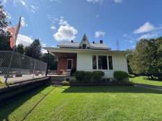 Picture of Country Home with Pool, Just South of Owen Sound