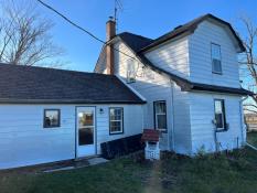 Picture of Lindsay - Updated Country Home