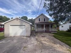 Markdale - Home in Town