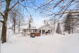 Picture of Holstein - Beautiful Renovated Stone Schoolhouse