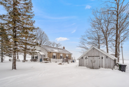 Picture of Holstein - Beautiful Renovated Stone Schoolhouse