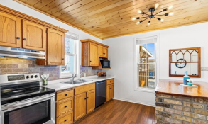 Picture of Updated Farmhouse in West Grey