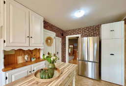 Picture of Amaranth - Charming Farmhouse Near Shelburne & Orangeville