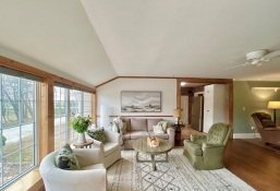 Picture of Amaranth - Charming Farmhouse Near Shelburne & Orangeville