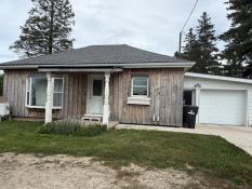 Elmira - Updated Bungalow