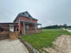 Charming 3 Bedroom Farmhouse near Desboro