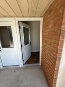 Listowel – Completely Renovated 2 Bedroom Unit in 5-Plex